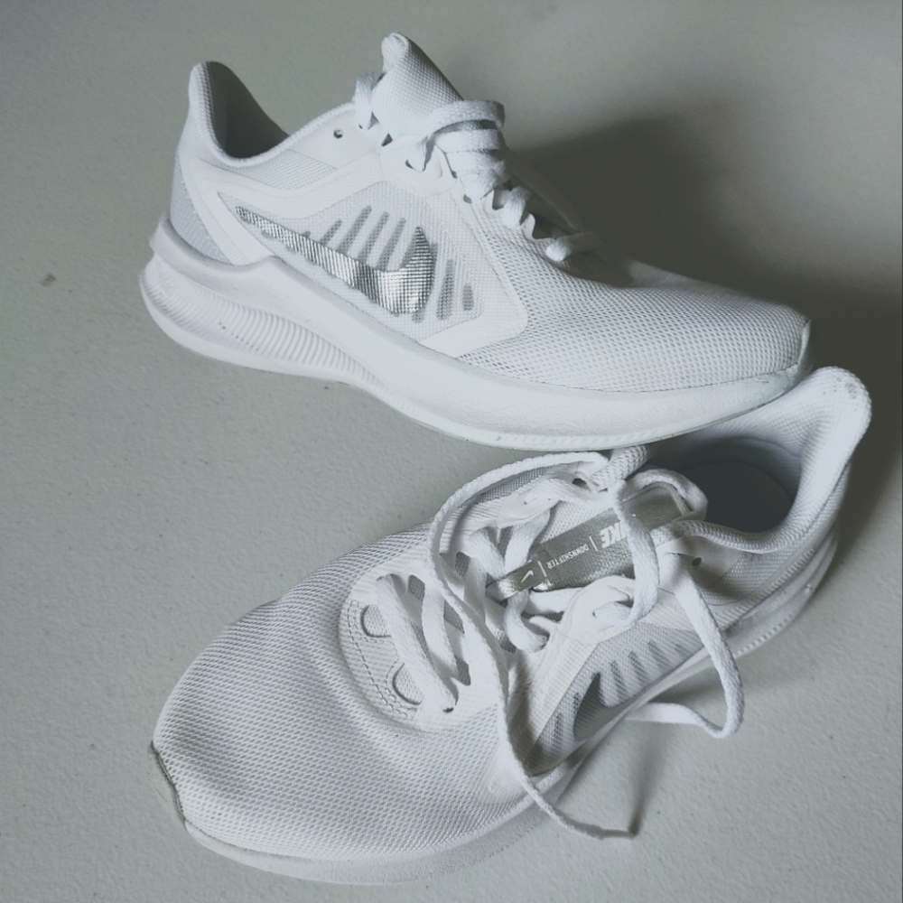Nike Tennis Shoes White Size 6.5